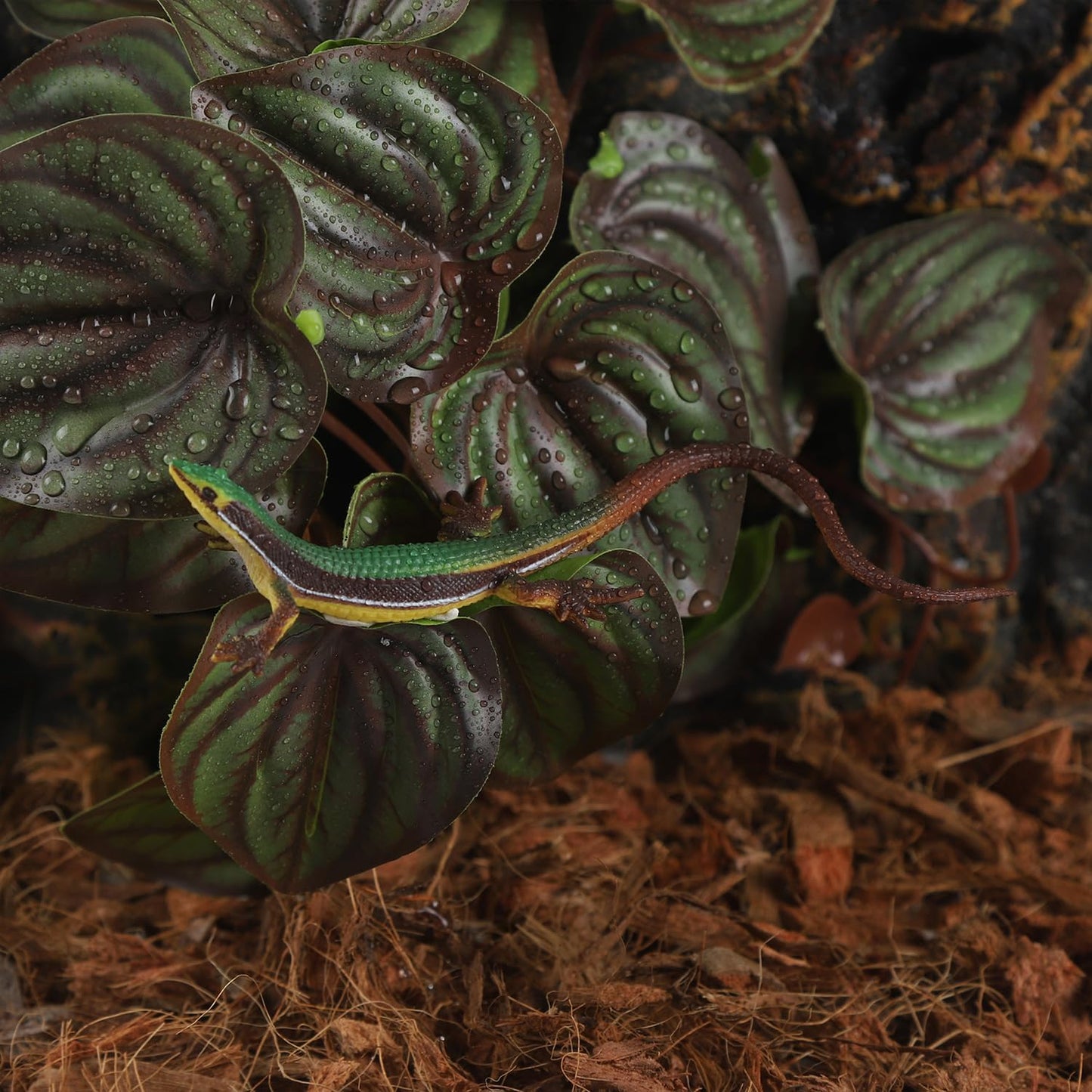 IBWell Fake Reptile Plants for Terrarium, Decor, Turtle Tank with Suction Cup